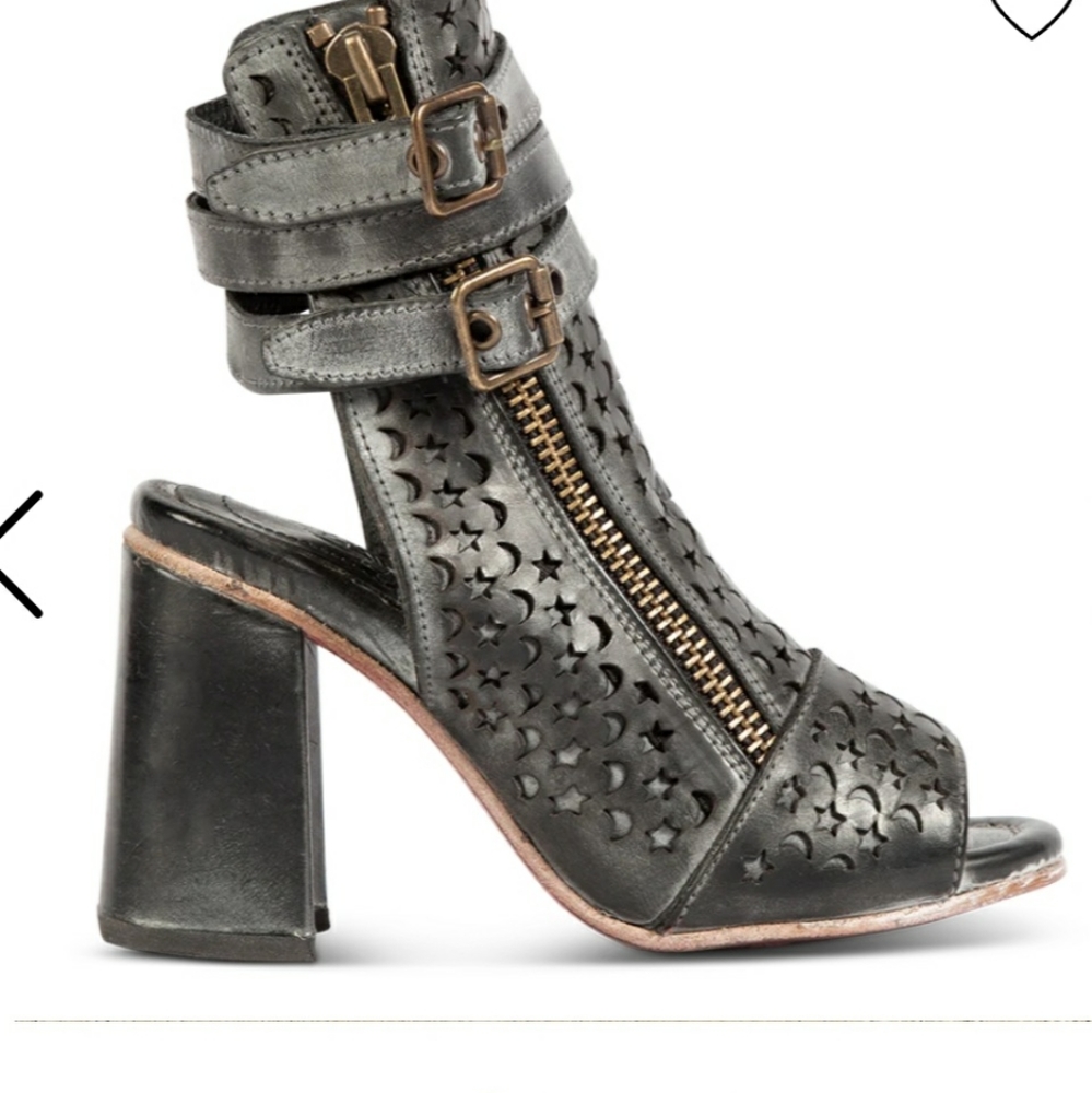 Freebird Teresa 7 black